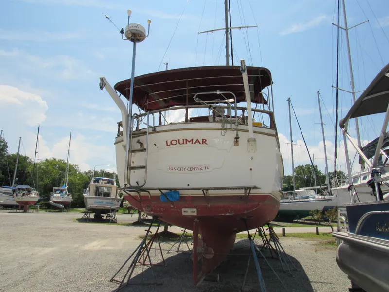 Slide: The Image of Island Trader 40 Motor Sailor 1982 - 5