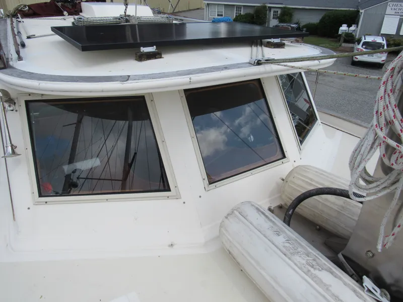 Slide: The Image of Island Trader 40 Motor Sailor 1982 - 62
