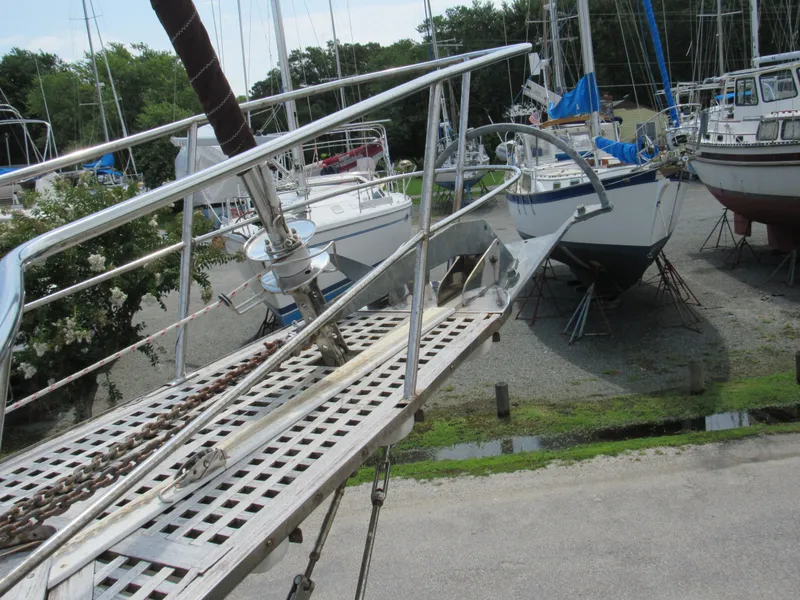 Slide: The Image of Island Trader 40 Motor Sailor 1982 - 63