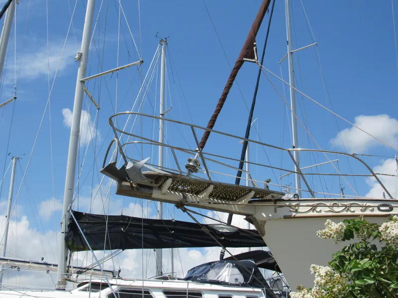 Slide: The Image of Island Trader 40 Motor Sailor 1982 - 64