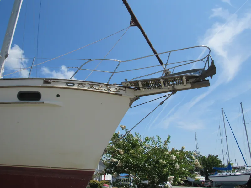 Slide: The Image of Island Trader 40 Motor Sailor 1982 - 65