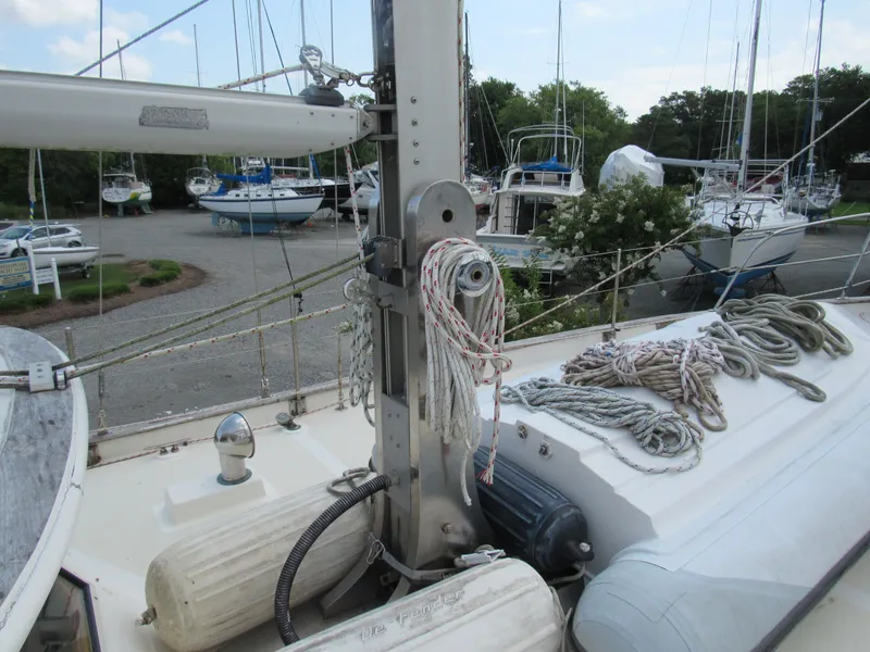 Slide: The Image of Island Trader 40 Motor Sailor 1982 - 70