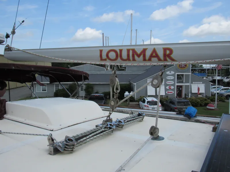 Slide: The Image of Island Trader 40 Motor Sailor 1982 - 71