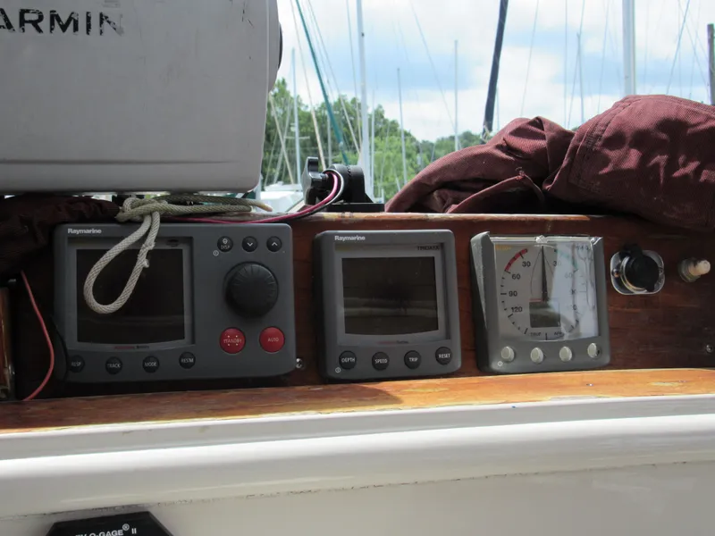 Slide: The Image of Island Trader 40 Motor Sailor 1982 - 78