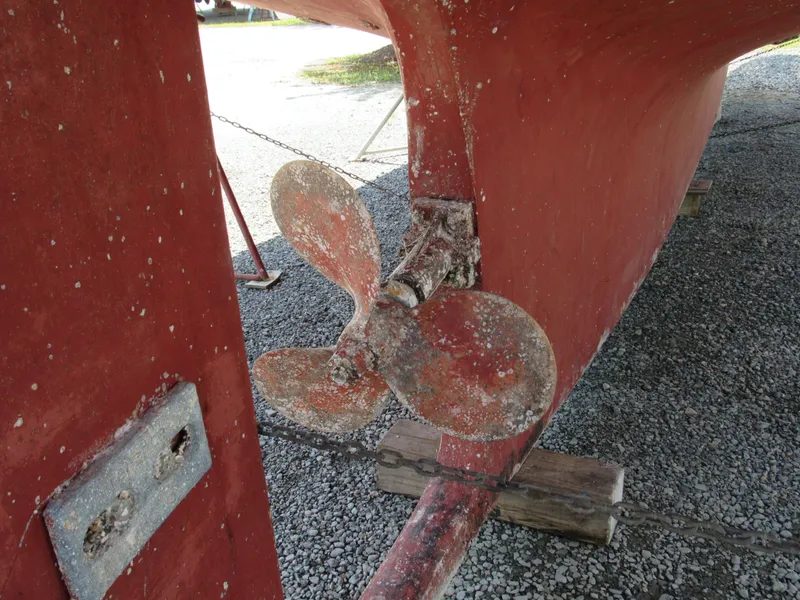 Slide: The Image of Island Trader 40 Motor Sailor 1982 - 86