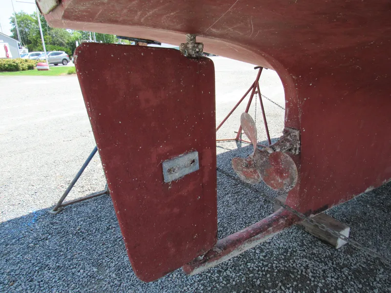 Slide: The Image of Island Trader 40 Motor Sailor 1982 - 88