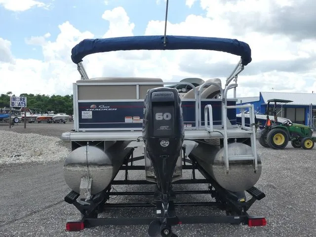 Slide: The Image of Sun Tracker Party Barge 18 DLX 2019 - 5