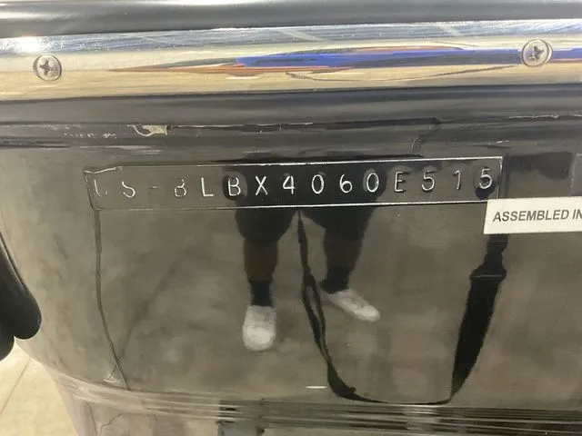 Slide: The Image of Bayliner 185 Bowrider 2015 - 9