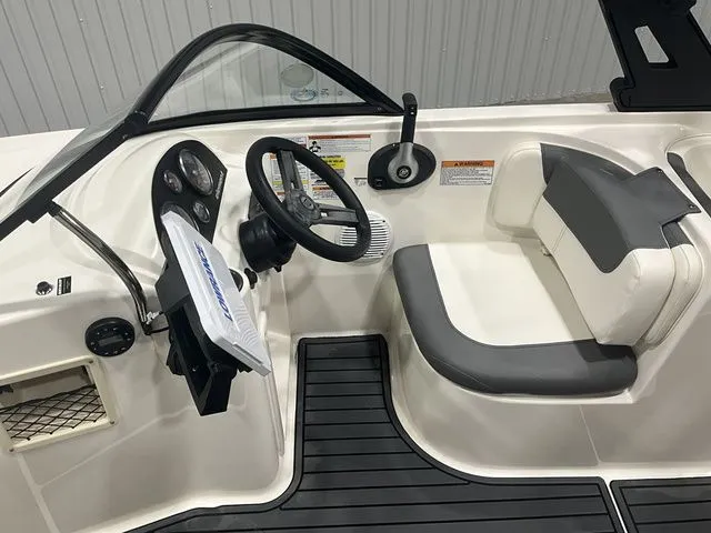 Slide: The Image of Bayliner Element E21 2022 - 12