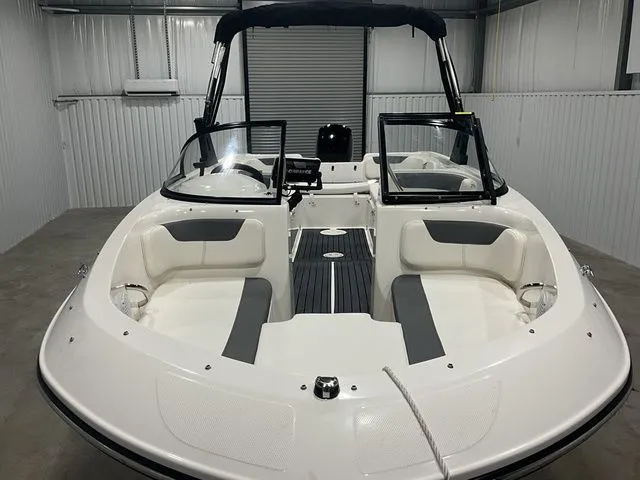 Slide: The Image of Bayliner Element E21 2022 - 3