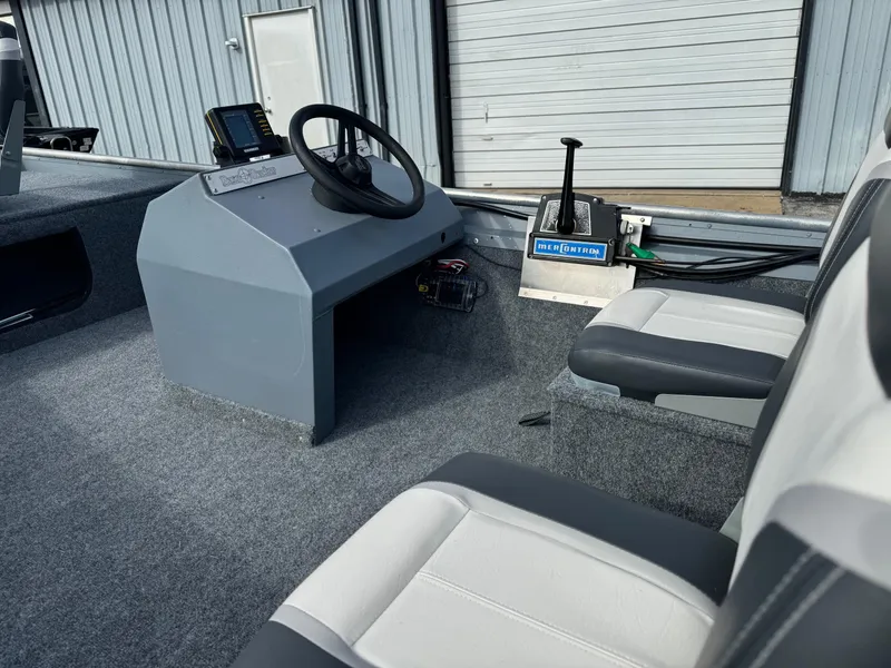 Slide: The Image of Bass Tracker III 1980 - 7