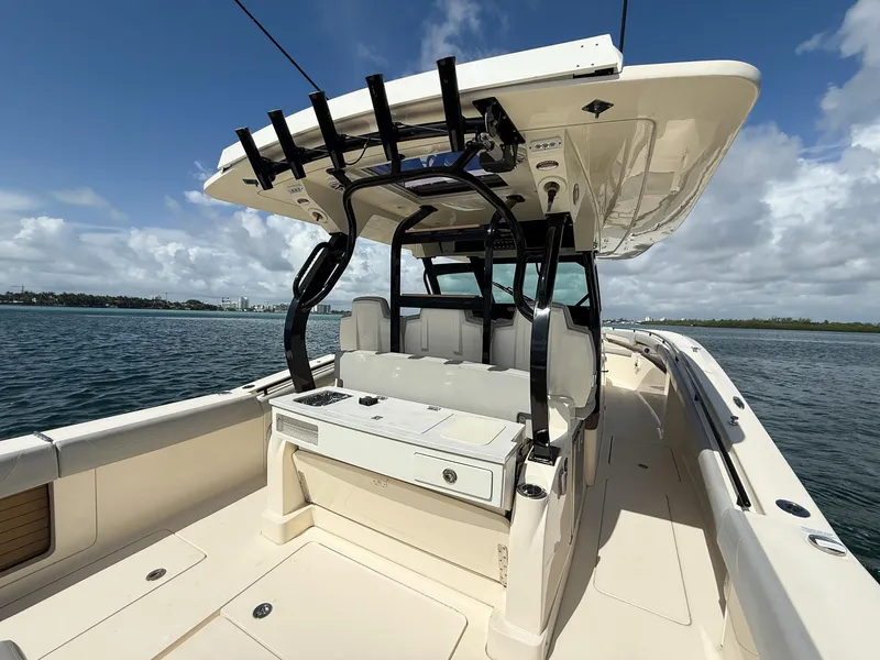 Slide: The Image of Scout 380 LXF 2020 - 51