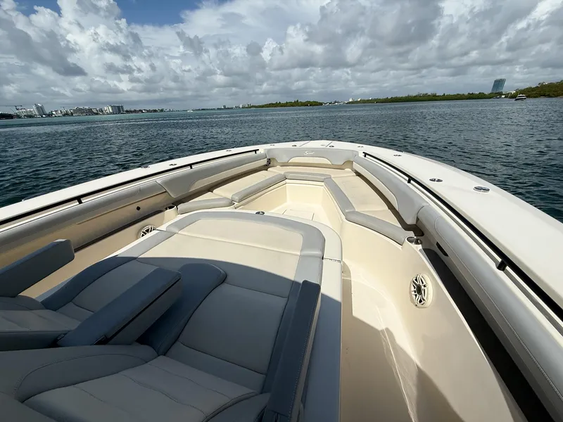 Slide: The Image of Scout 380 LXF 2020 - 57