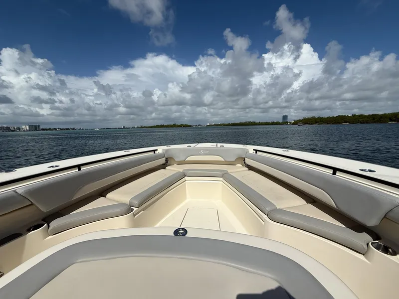 Slide: The Image of Scout 380 LXF 2020 - 58