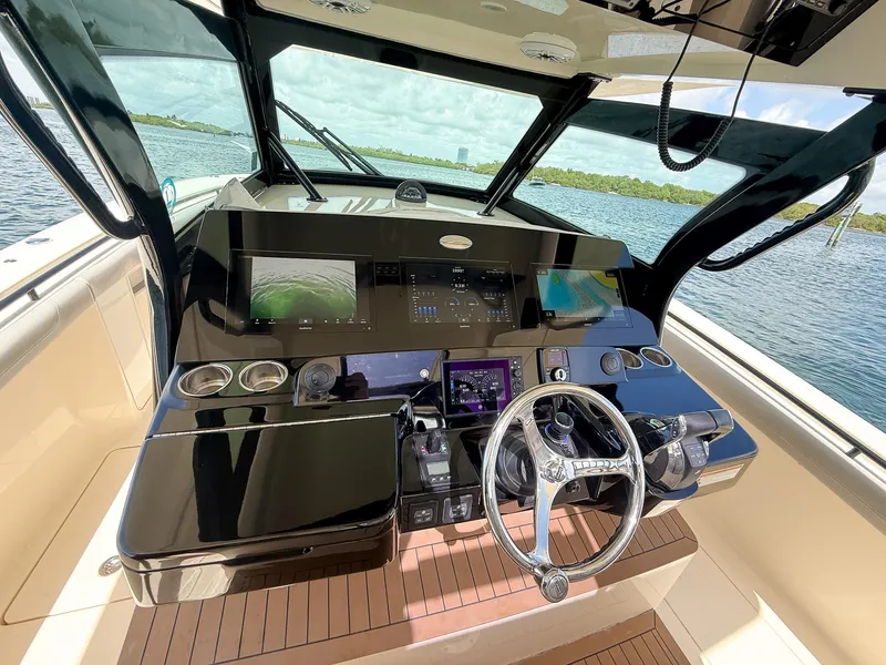 Slide: The Image of Scout 380 LXF 2020 - 66