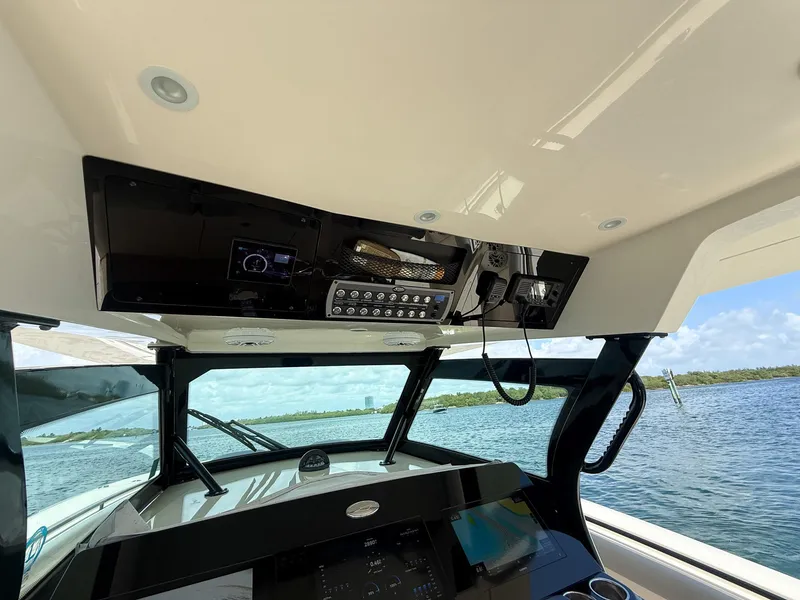 Slide: The Image of Scout 380 LXF 2020 - 67