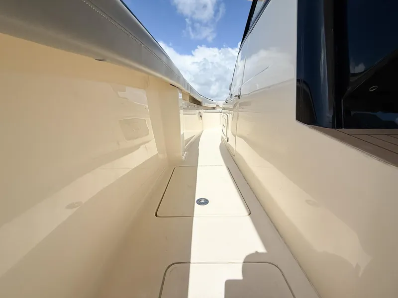 Slide: The Image of Scout 380 LXF 2020 - 71