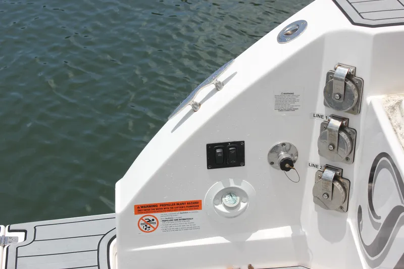 Slide: The Image of Regal 33 XO 2021 - 72