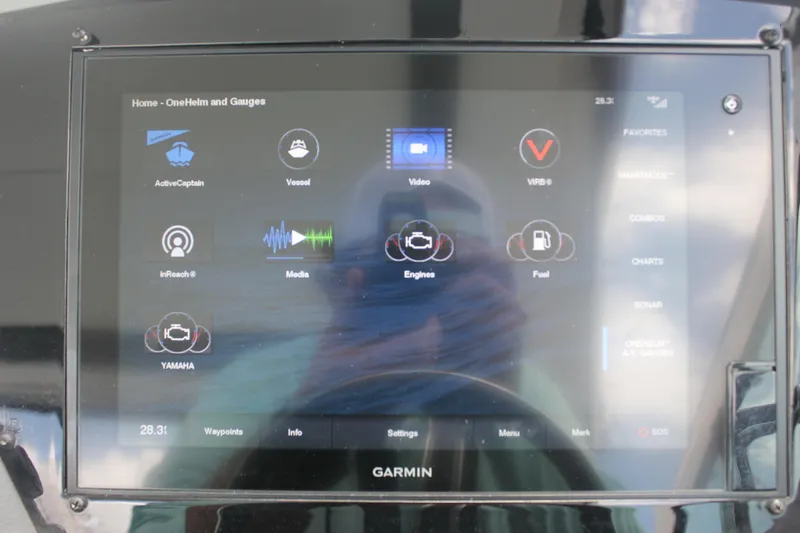 Slide: The Image of Regal 33 XO 2021 - 74