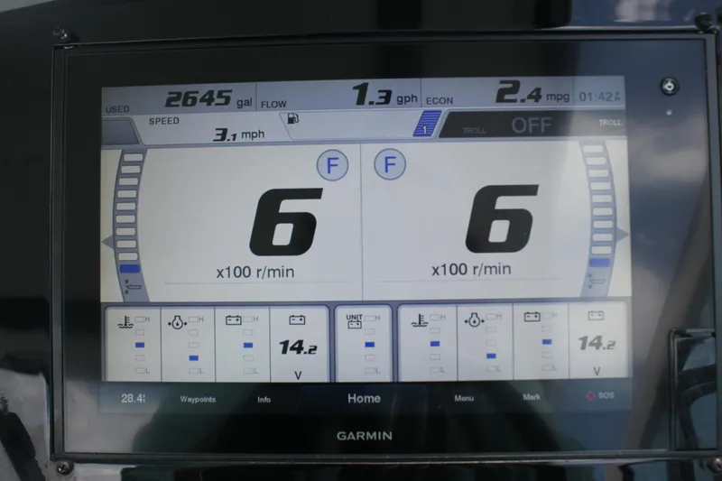 Slide: The Image of Regal 33 XO 2021 - 75