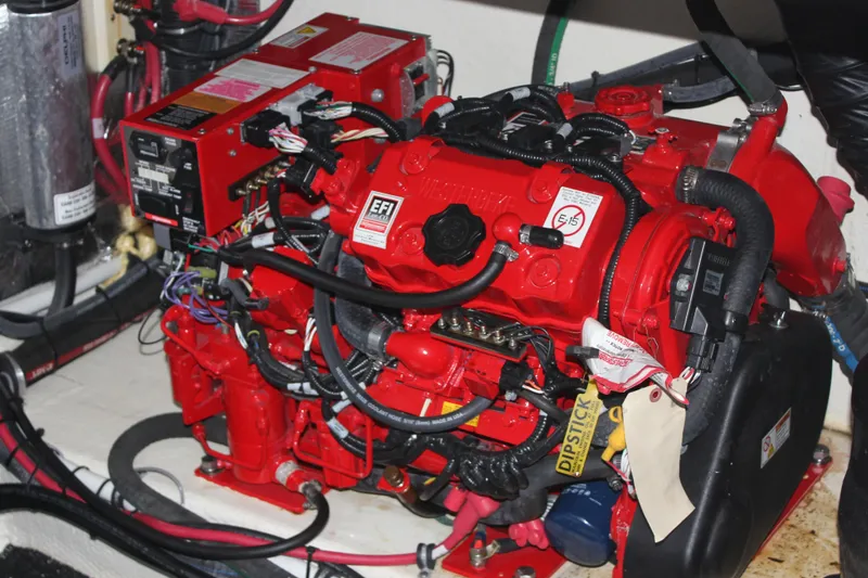 Slide: The Image of Regal 33 XO 2021 - 83