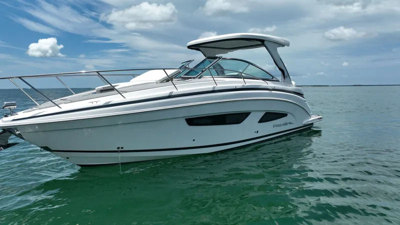 Slide: The Image of Regal 33 XO 2021 - 91