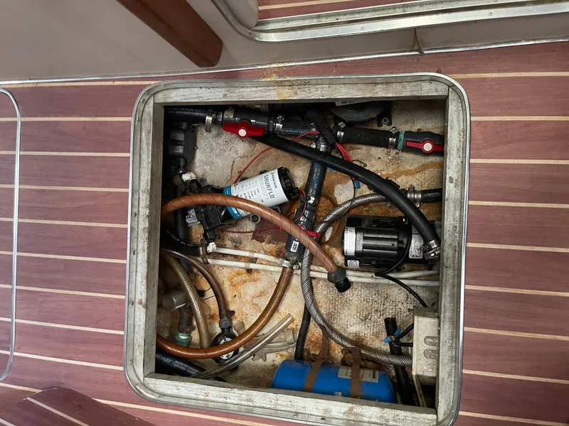 Slide: The Image of 40 Trojan 12 Meter Convertible - 31