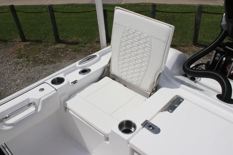 Slide: The Image of 2026 Tidewater 2700 Carolina Bay boat seat with cup holders and quilted design. - 32