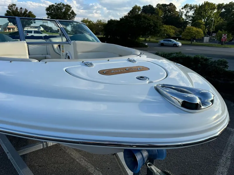 Slide: The Image of Chris-Craft 22 LAUNCH 2005 - 15