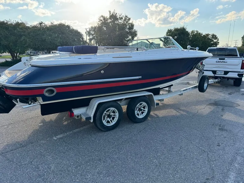 Slide: The Image of Chris-Craft 22 LAUNCH 2005 - 17