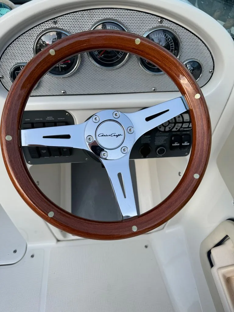 Slide: The Image of Chris-Craft 22 LAUNCH 2005 - 2