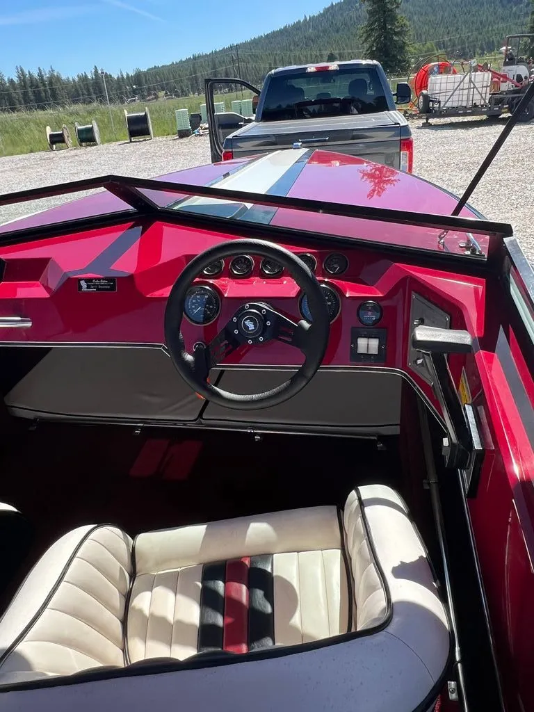 Slide: The Image of Checkmate Vision 221 Magnum 1988 - 4