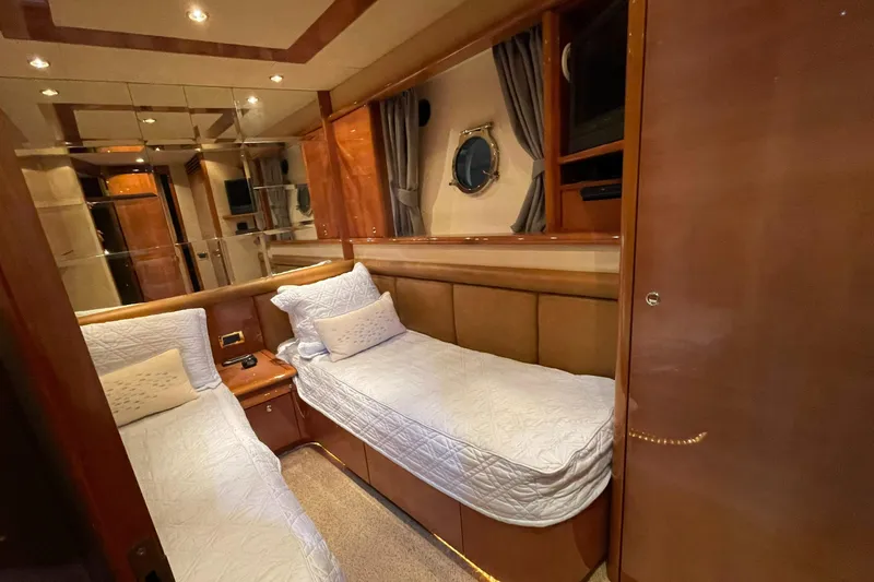 Slide: The Image of Azimut 74 2004 - 106