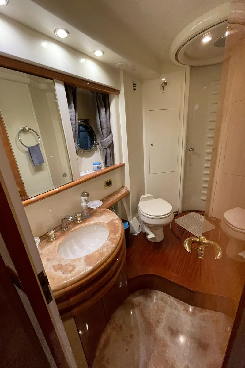 Slide: The Image of Azimut 74 2004 - 109