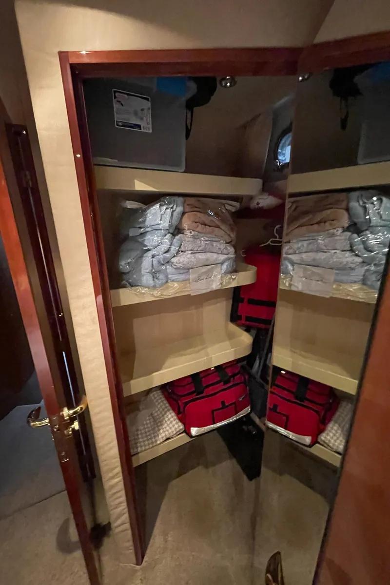 Slide: The Image of Azimut 74 2004 - 118