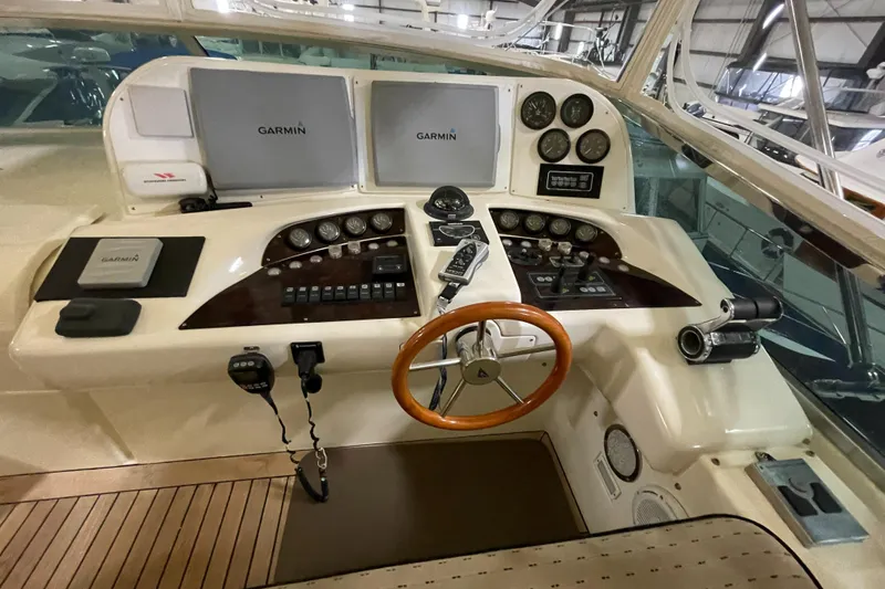 Slide: The Image of Flybridge Helm - 126