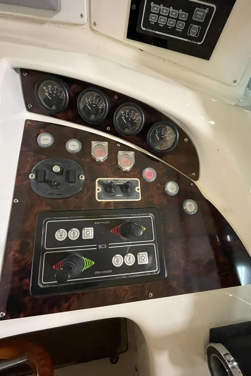 Slide: The Image of Azimut 74 2004 - 131