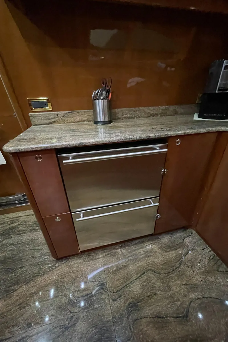 Slide: The Image of Azimut 74 2004 - 66