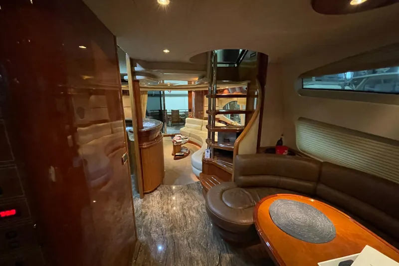 Slide: The Image of Azimut 74 2004 - 86