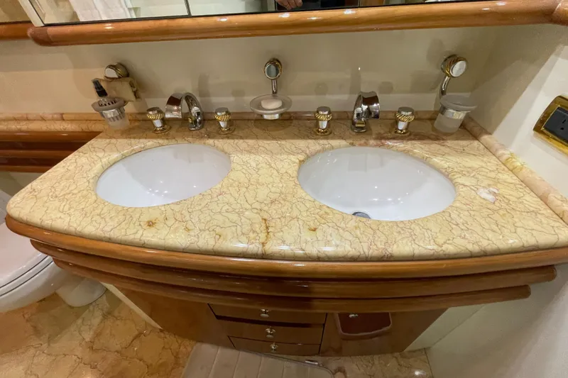 Slide: The Image of Master Head Vanity - 98