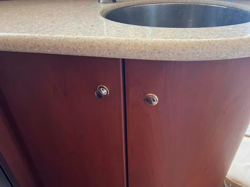 Slide: The Image of Silverton 38 Sport Bridge 2005 - 55