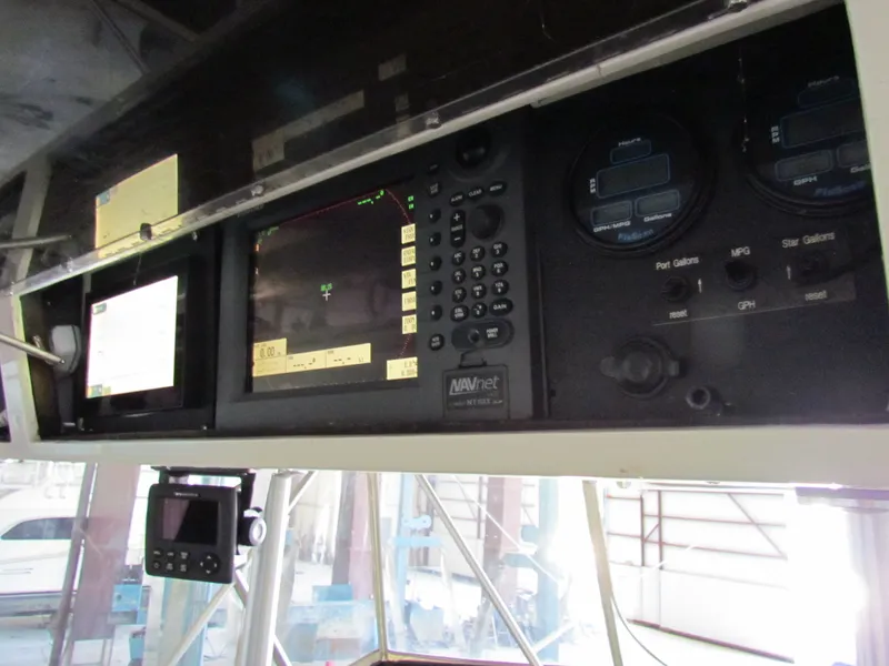 Slide: The Image of Viking 45 Convertible 1988 - 11