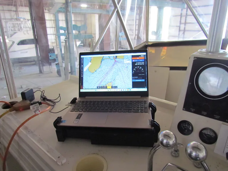 Slide: The Image of Viking 45 Convertible 1988 - 12