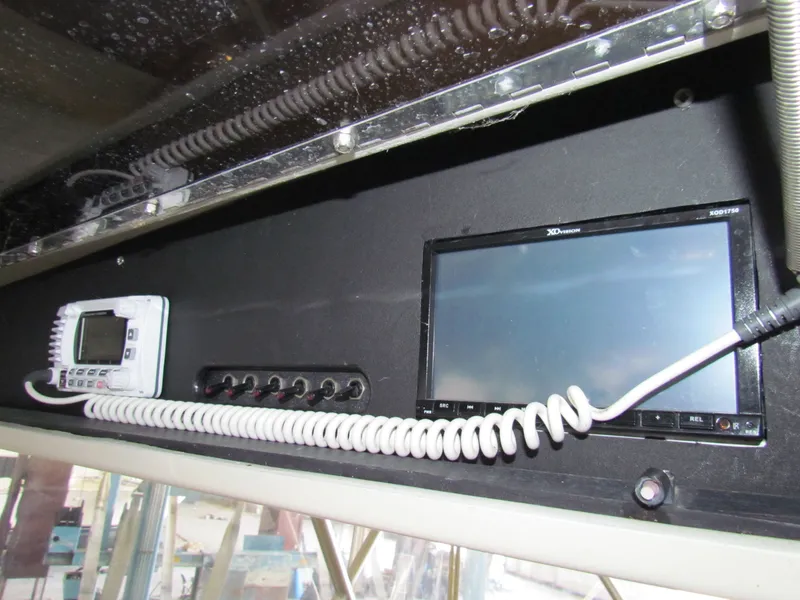 Slide: The Image of Viking 45 Convertible 1988 - 15