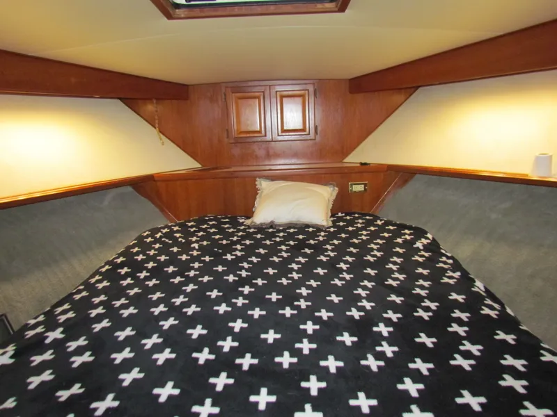 Slide: The Image of Viking 45 Convertible 1988 - 23