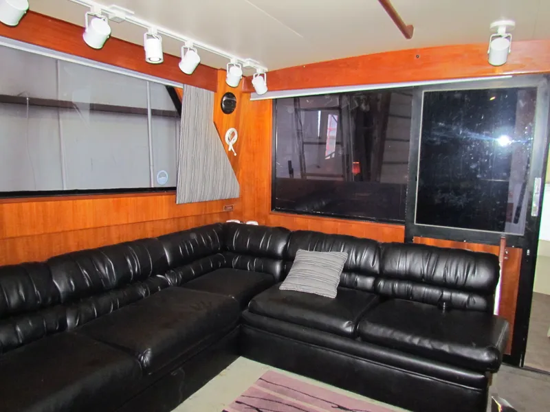 Slide: The Image of Viking 45 Convertible 1988 - 24