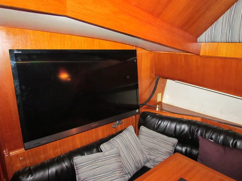 Slide: The Image of Viking 45 Convertible 1988 - 27