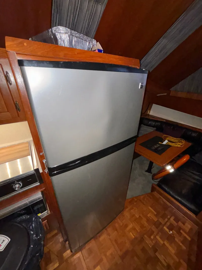 Slide: The Image of Viking 45 Convertible 1988 - 33