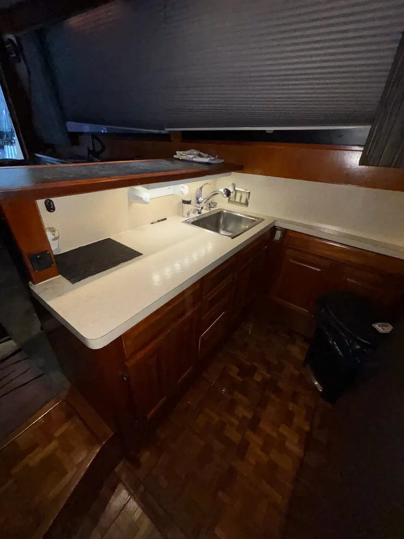 Slide: The Image of Viking 45 Convertible 1988 - 42