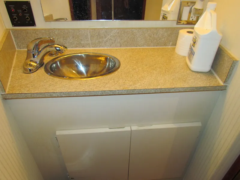 Slide: The Image of Viking 45 Convertible 1988 - 44